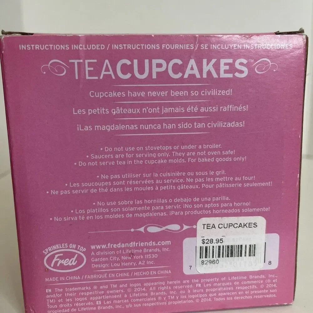 - Fred TEACUPCAKES- Bake & Serve Teacup Cupcake Molds, 4 Cups And Saucers NEW